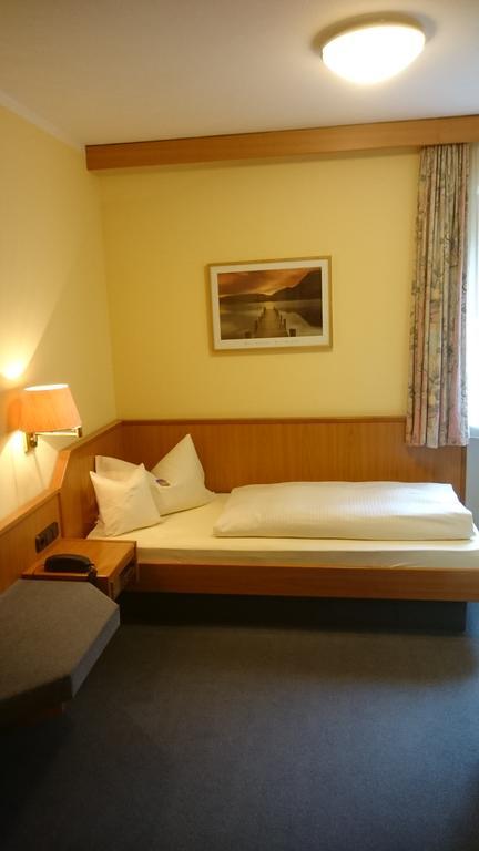 אוטוברון Hotel Am Wald מראה חיצוני תמונה