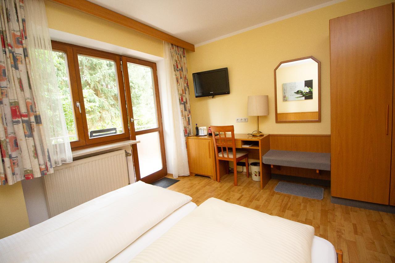 אוטוברון Hotel Am Wald מראה חיצוני תמונה