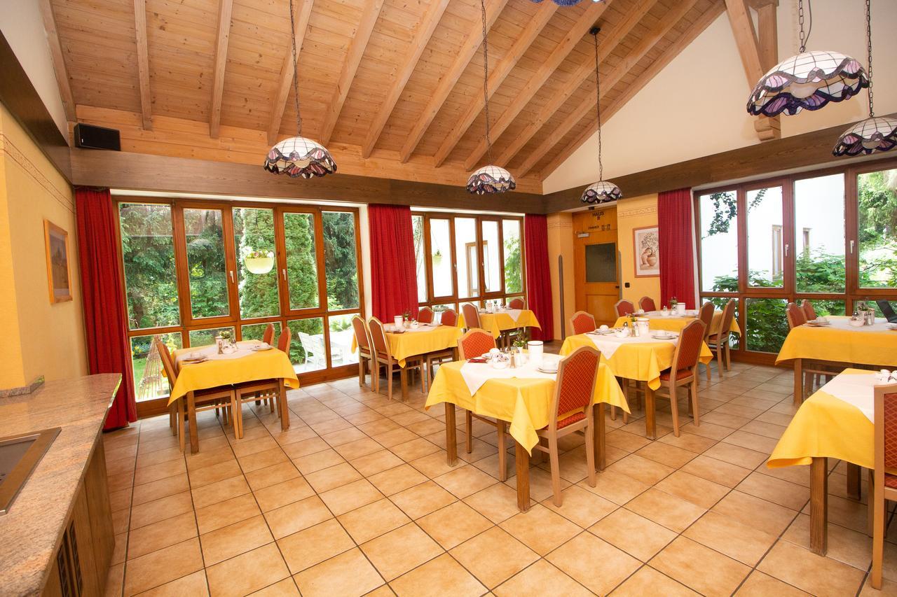 אוטוברון Hotel Am Wald מראה חיצוני תמונה